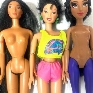 Vintage Disney princess lots of 2 brunettes Pochantos not included!!